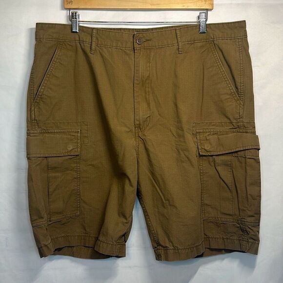 Levi’s Strauss & co Two Horse Brand Brown Cargo Shorts size 40 100% Cotton - Picture 1 of 8
